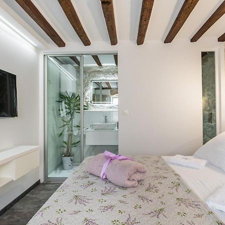 Bonbon Old Town Private En-Suite Room Split Exterior foto
