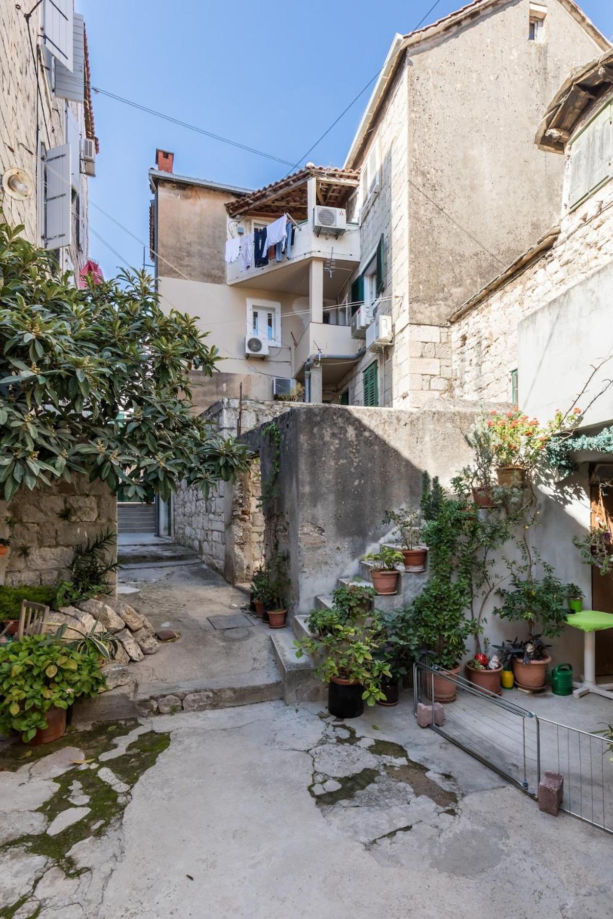 Bonbon Old Town Private En-Suite Room Split Exterior foto